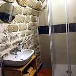 Casa Lucrezia B&B *