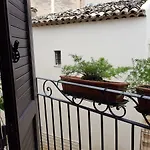 Casa Lucrezia 시클리