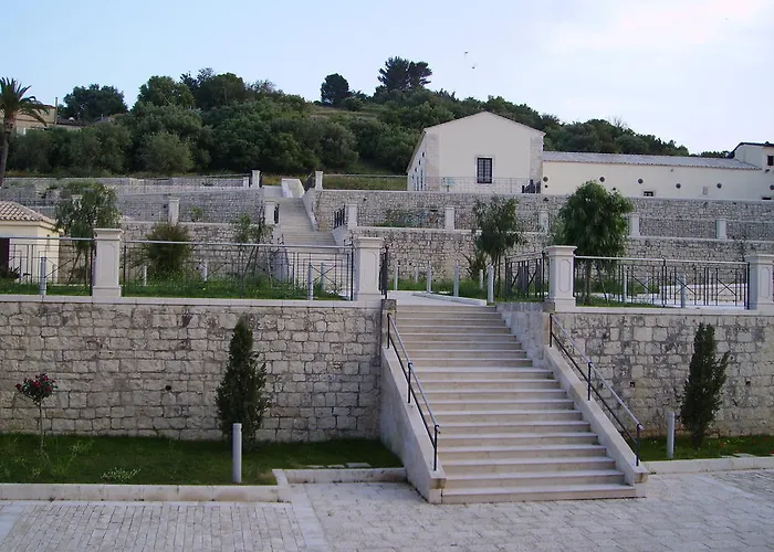 Casa Lucrezia *