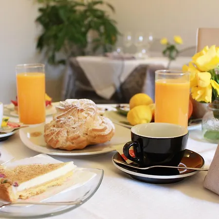 Panzió Casa Lucrezia *