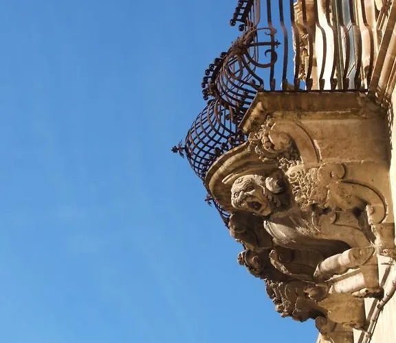 Casa Lucrezia *